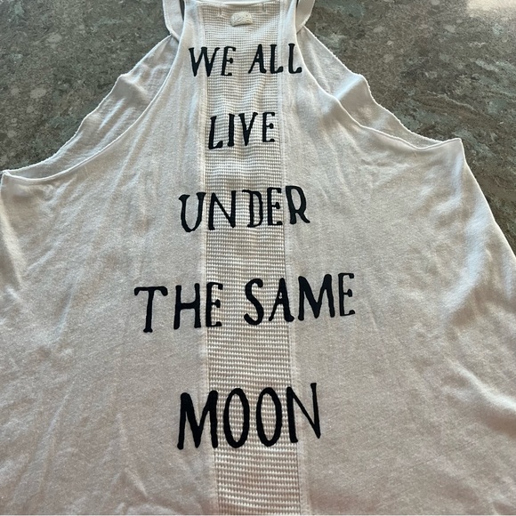 Billabong Designer’s Closet Moon & Skulls Halter Tank XS - Picture 11 of 12